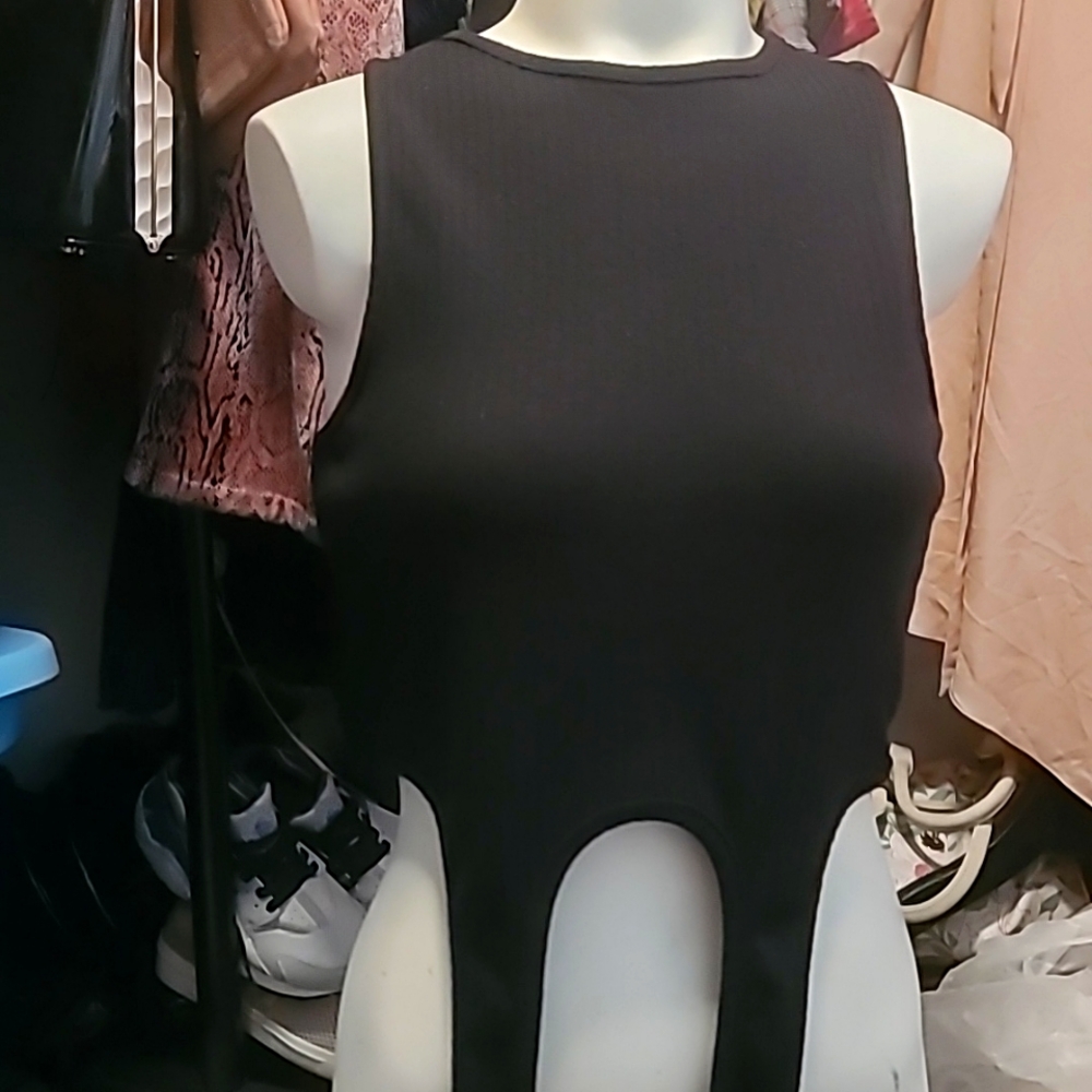 Kehlani + Missguided Black Rib Suspender Crop Top